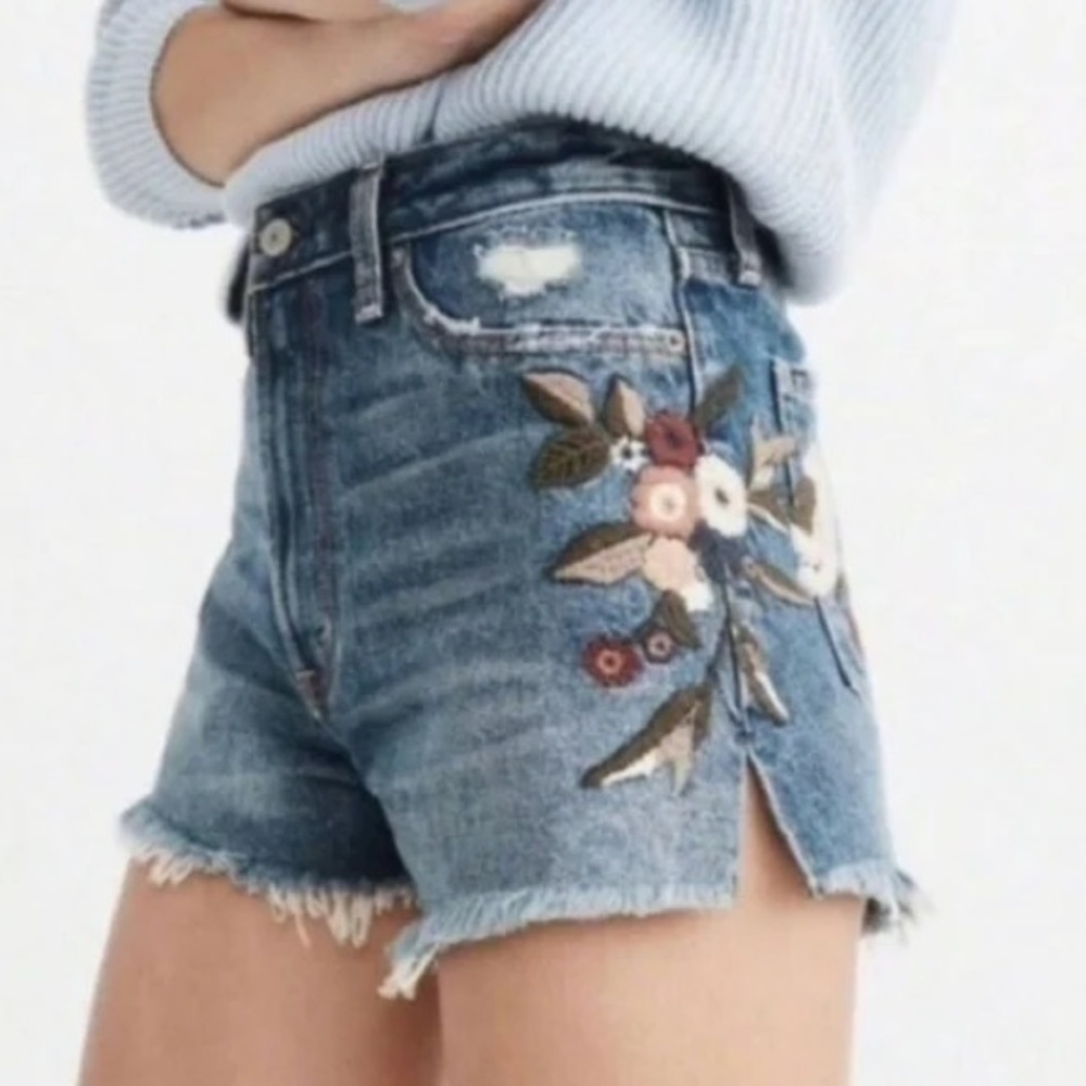 Abercrombie & Fitch Blue Floral Jean Shorts